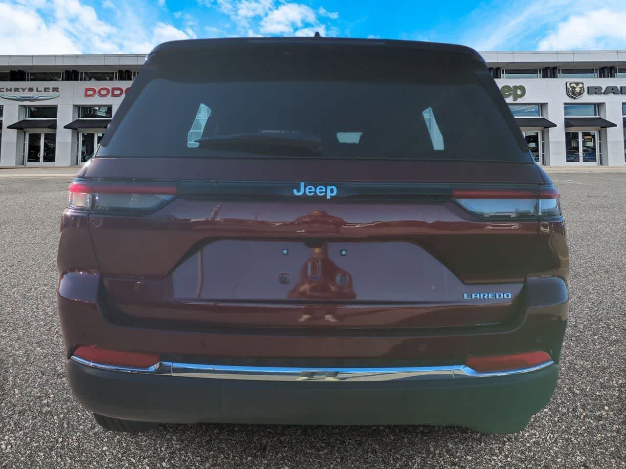 Thumbnail: 2025 Jeep Grand Cherokee - 7