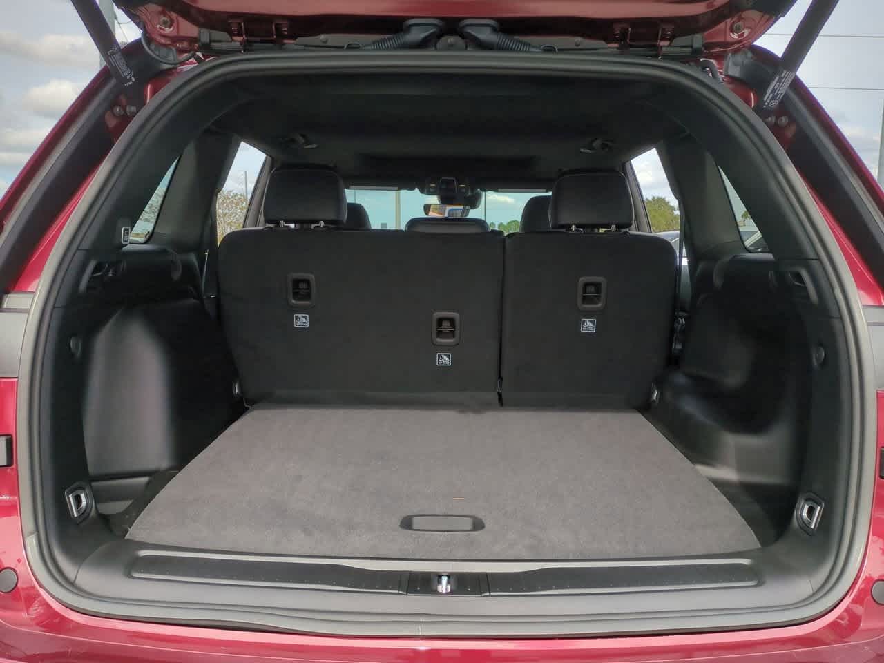 Thumbnail: 2025 Jeep Grand Cherokee - 35