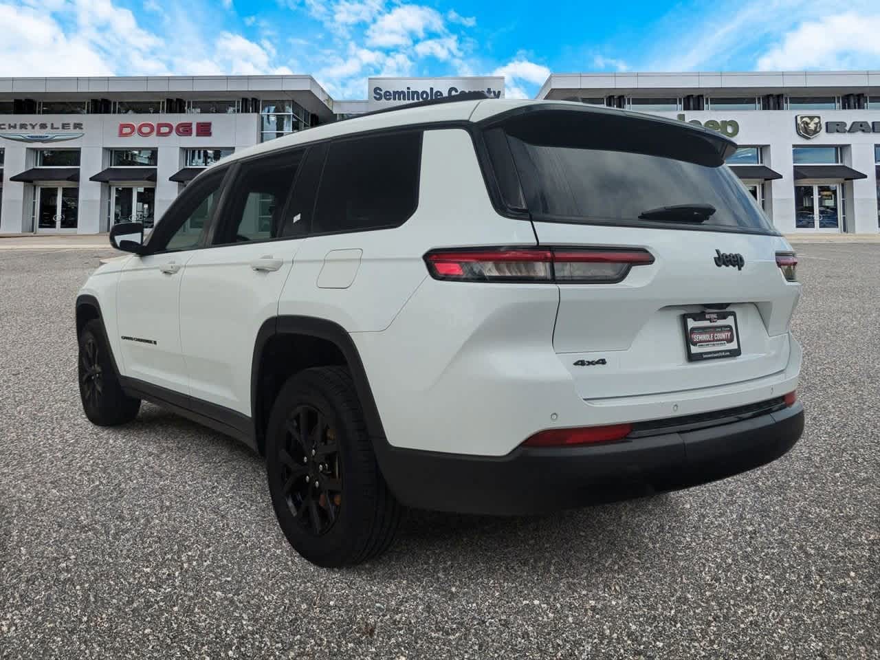 Thumbnail: 2024 Jeep Grand Cherokee L - 6