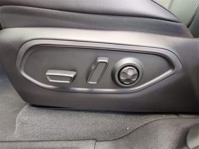 Thumbnail: 2025 Jeep Grand Cherokee - 18