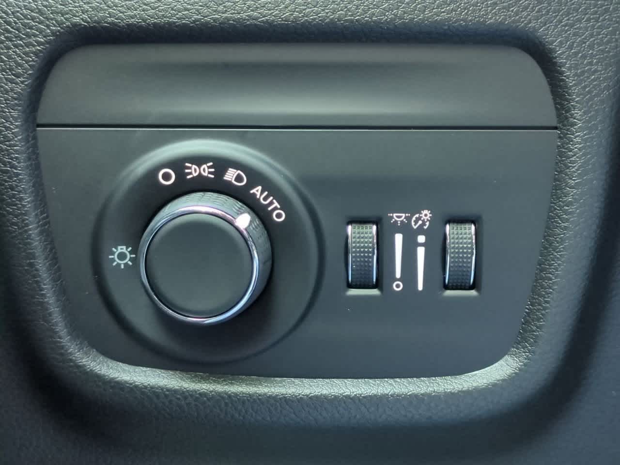 Thumbnail: 2025 Jeep Grand Cherokee - 17