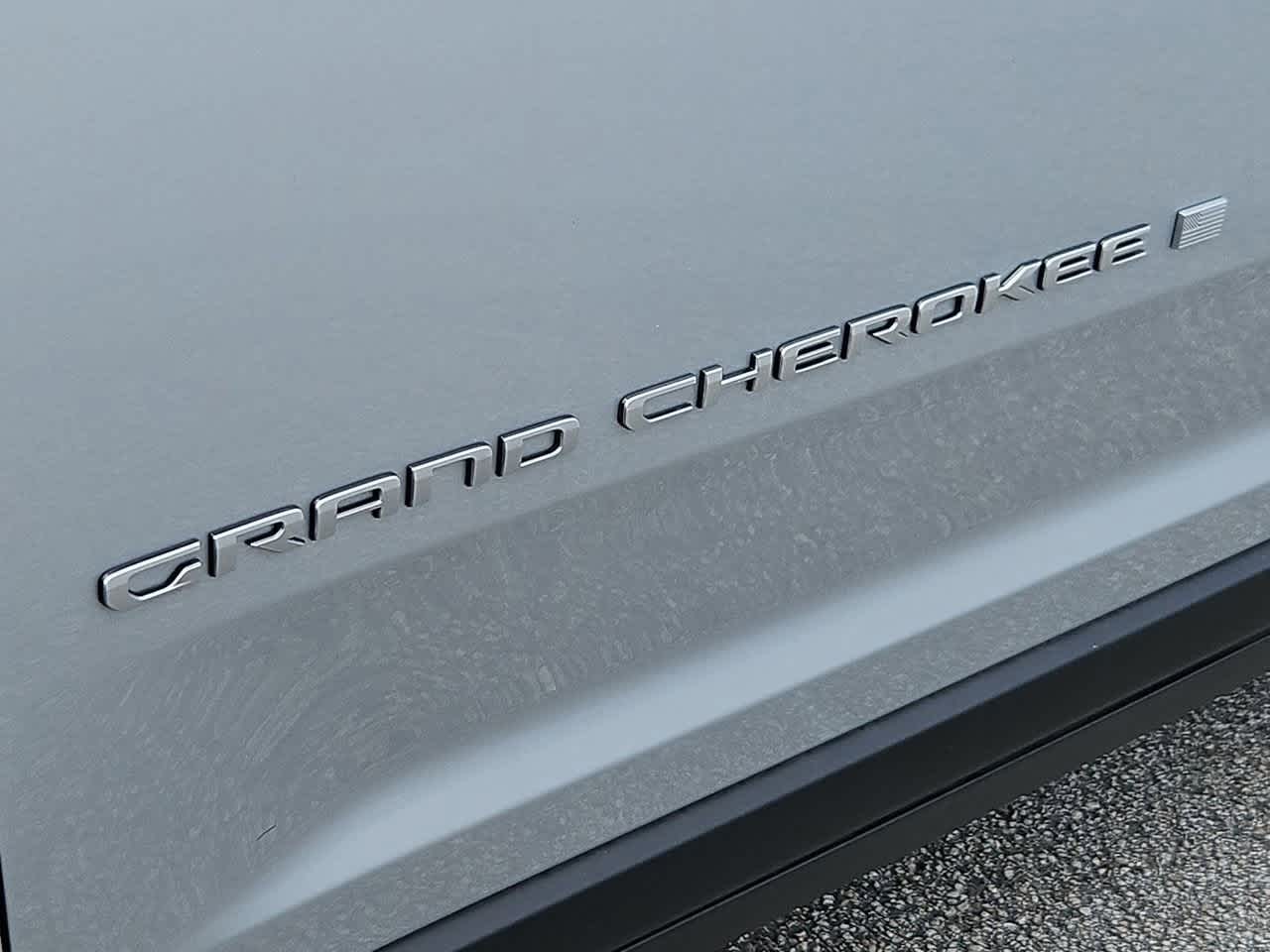 Thumbnail: 2025 Jeep Grand Cherokee - 13
