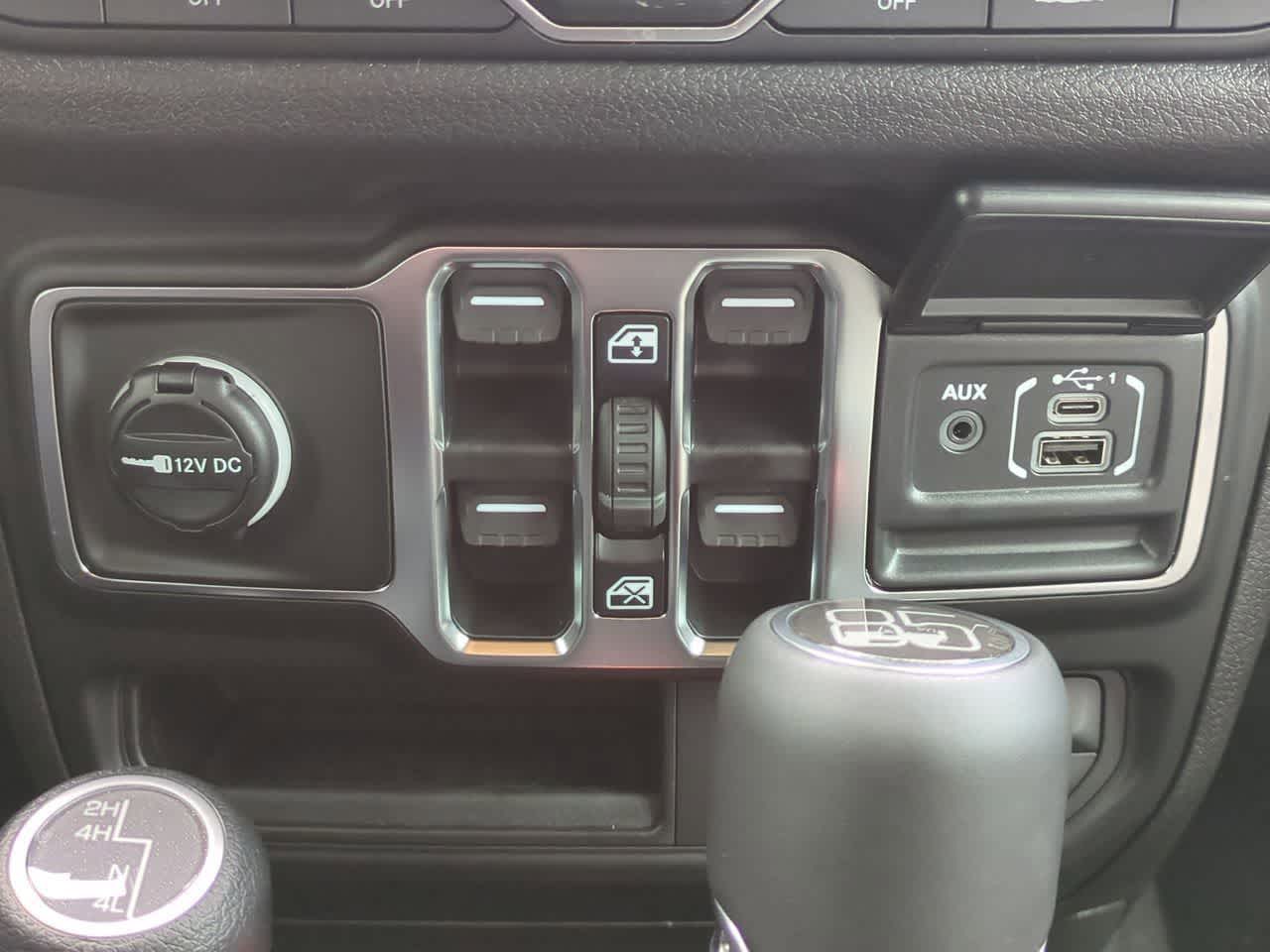 Thumbnail: 2026 Jeep Wrangler - 32