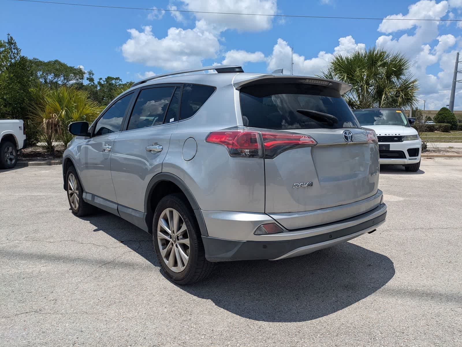 Thumbnail: 2017 Toyota RAV4 - 6