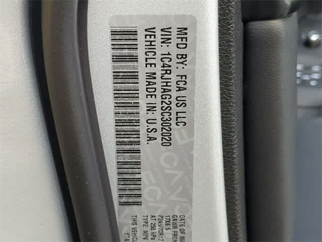 Thumbnail: 2025 Jeep Grand Cherokee - 34