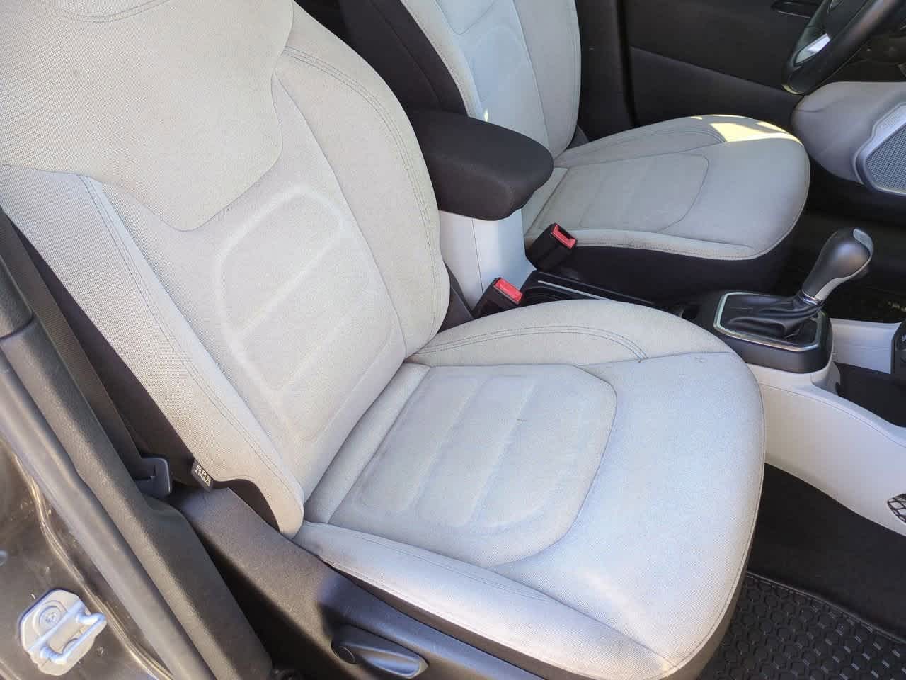 Thumbnail: 2021 Jeep Renegade - 22