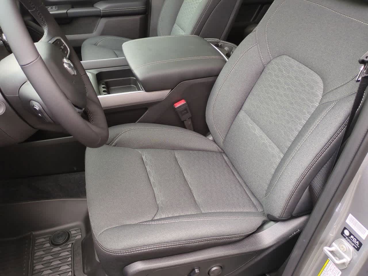 Thumbnail: 2026 RAM 1500 - 16