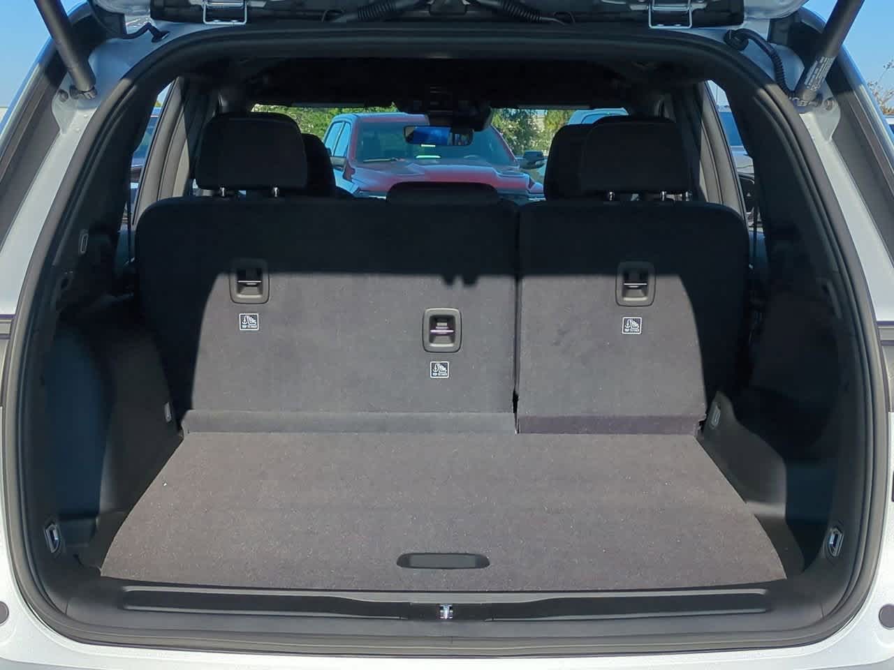 Thumbnail: 2025 Jeep Grand Cherokee - 34