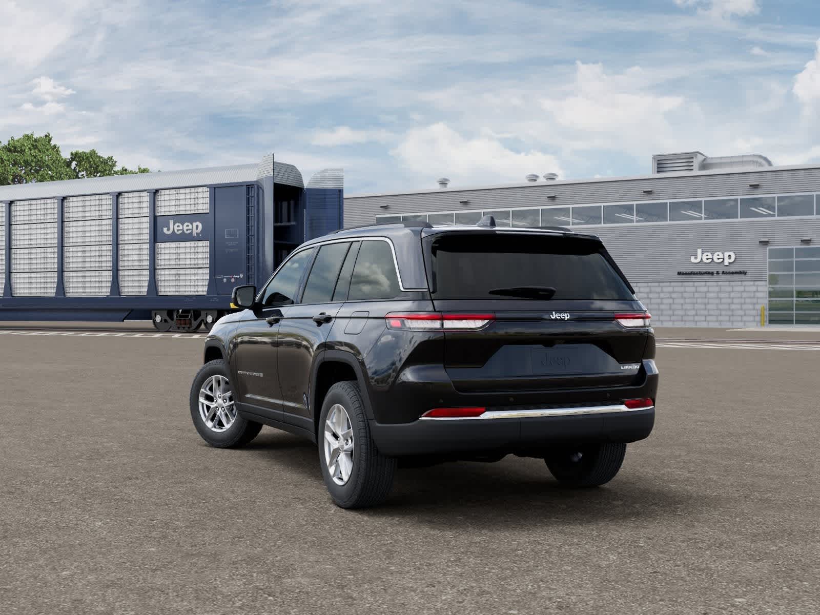 Thumbnail: 2026 Jeep Grand Cherokee - 3