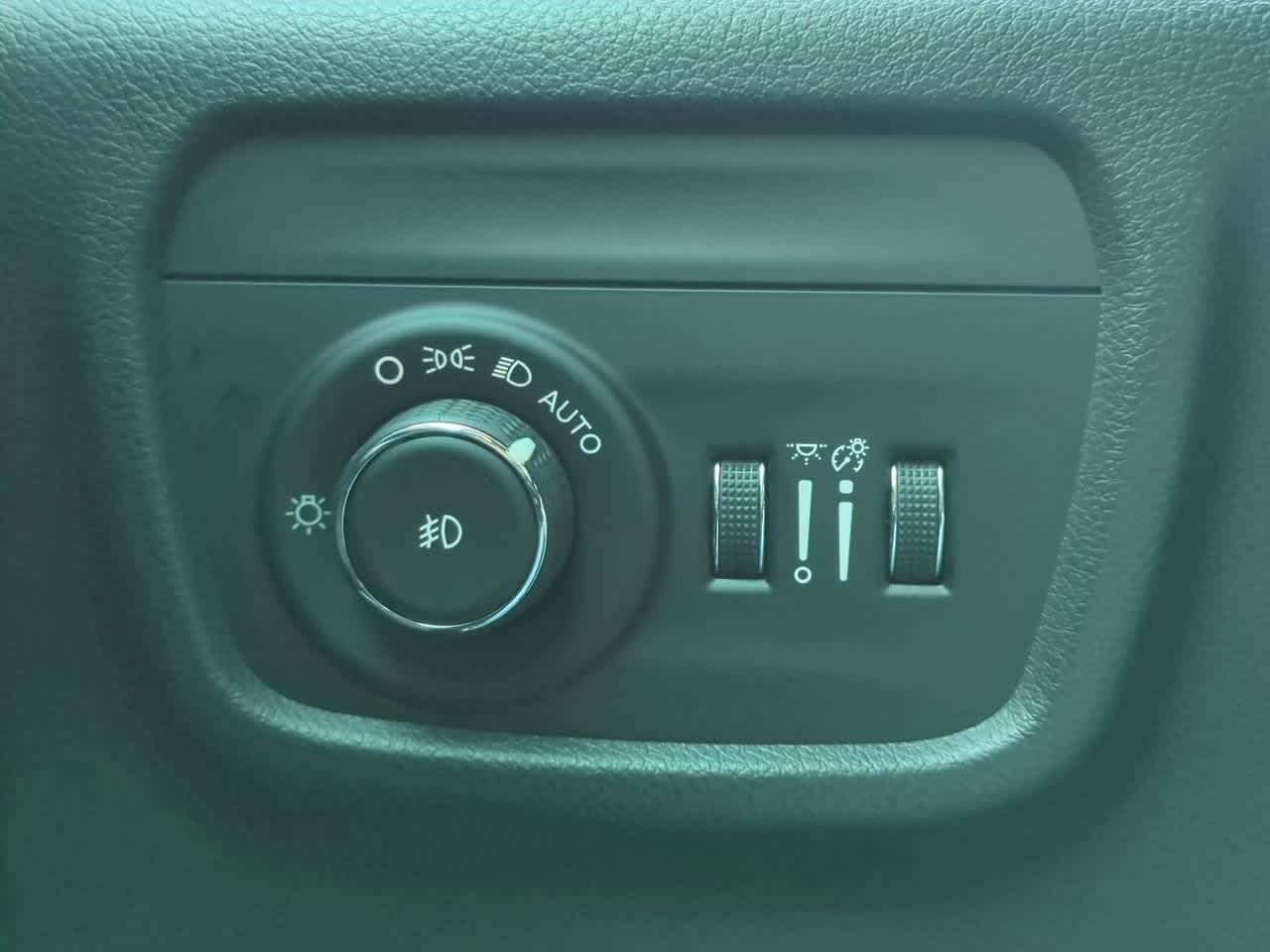 Thumbnail: 2025 Jeep Grand Cherokee - 18