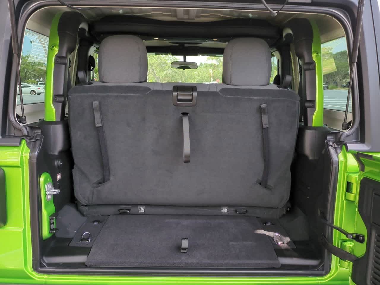 Thumbnail: 2025 Jeep Wrangler - 31