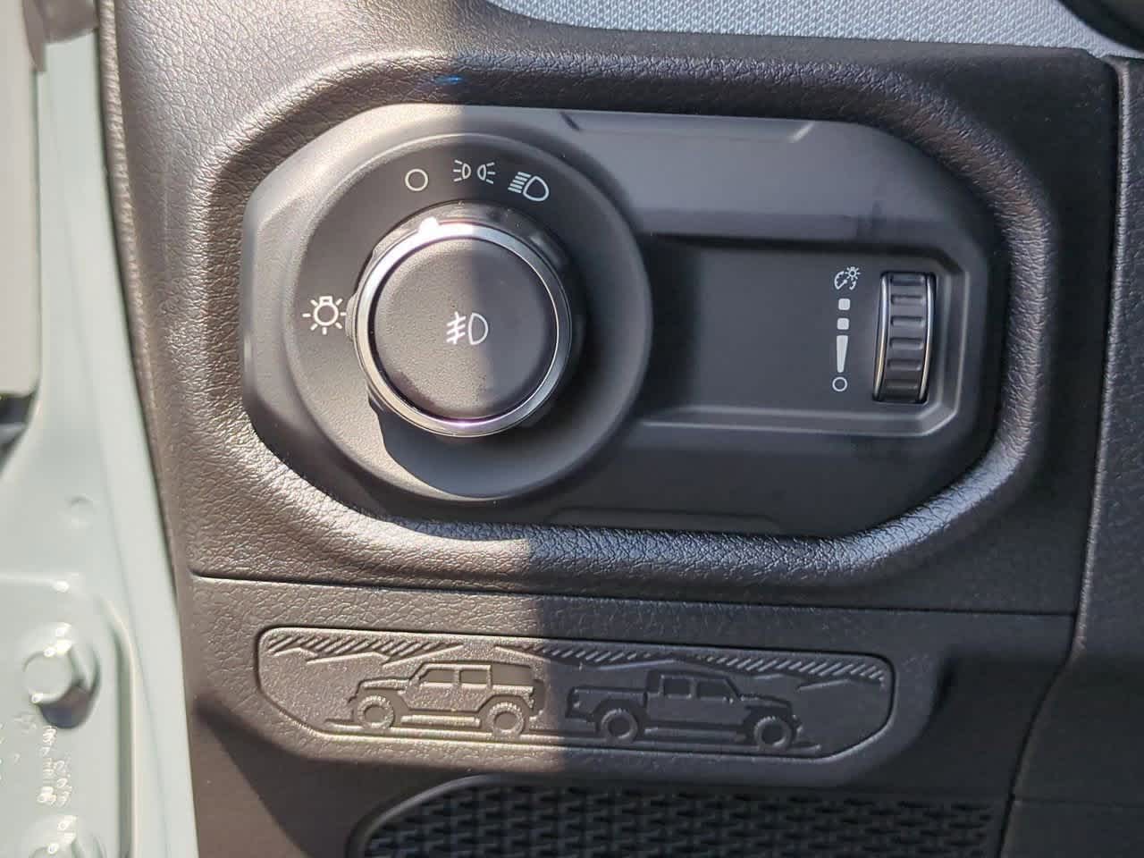 Thumbnail: 2025 Jeep Wrangler - 17