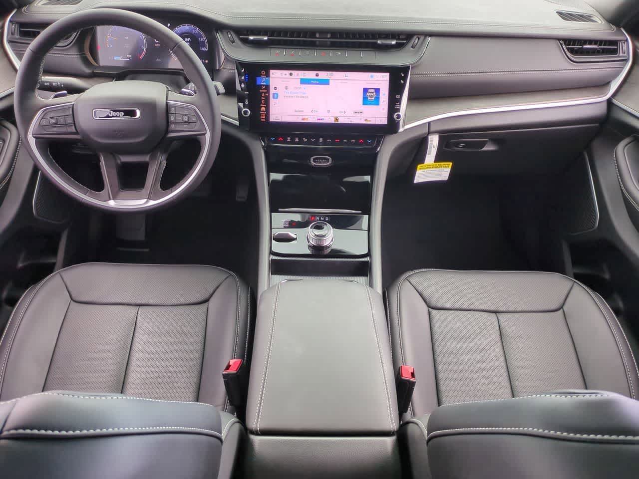 Thumbnail: 2026 Jeep Grand Cherokee - 16