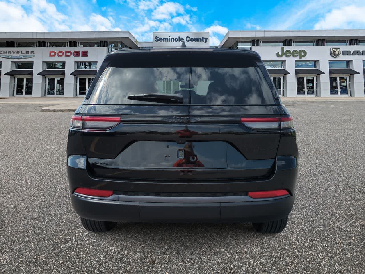 Thumbnail: 2026 Jeep Grand Cherokee - 7