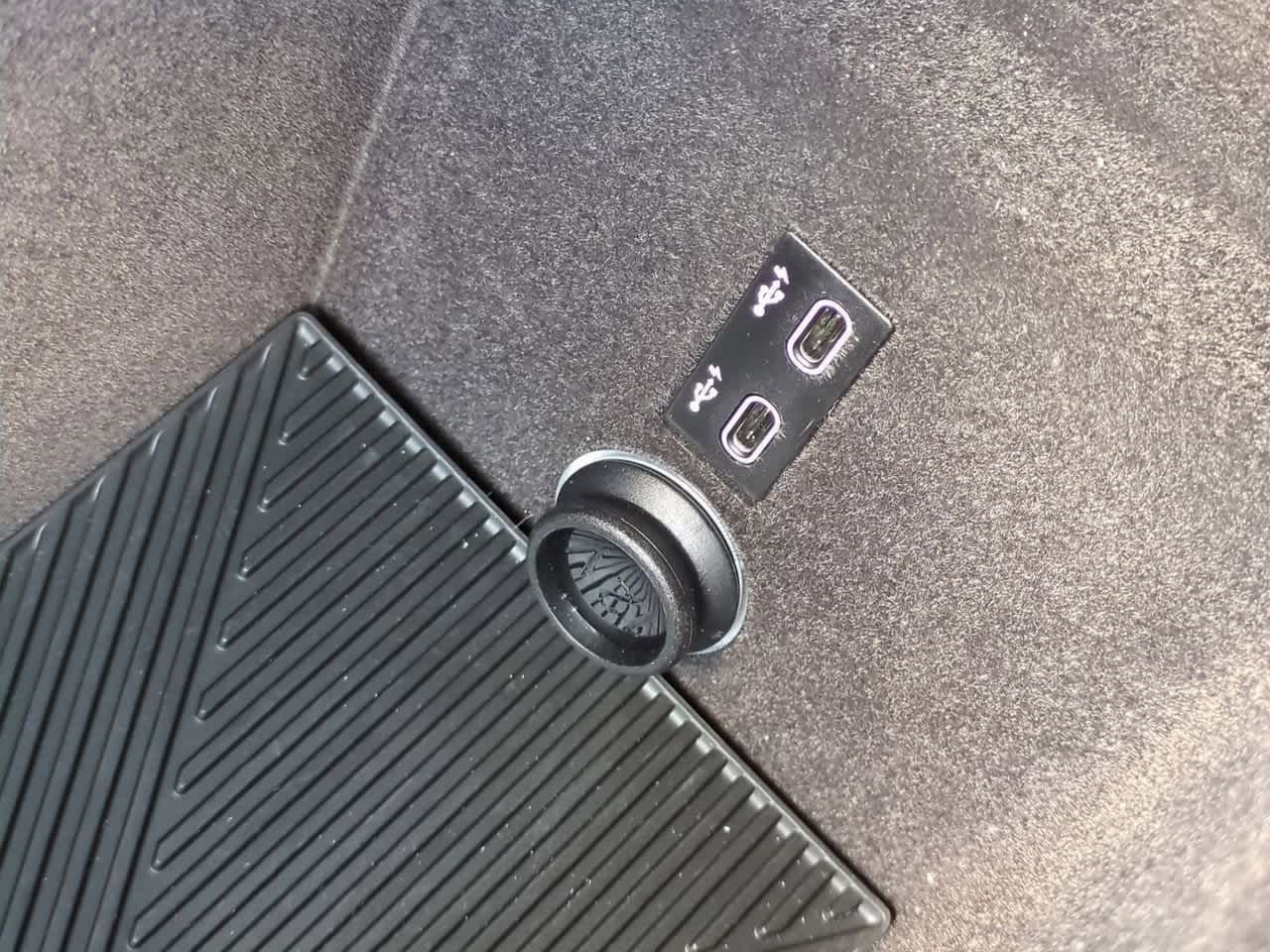 Thumbnail: 2023 BMW 7 Series - 33