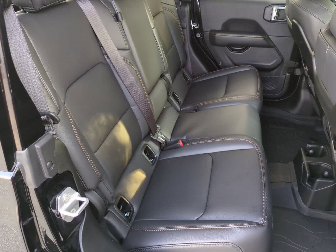 Thumbnail: 2025 Jeep Gladiator - 21