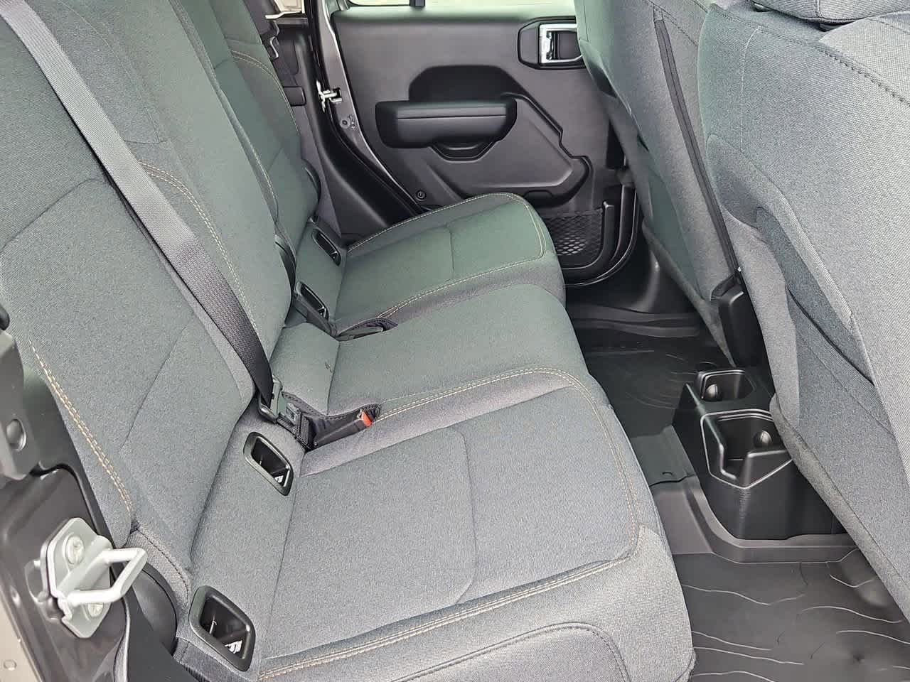 Thumbnail: 2025 Jeep Gladiator - 21