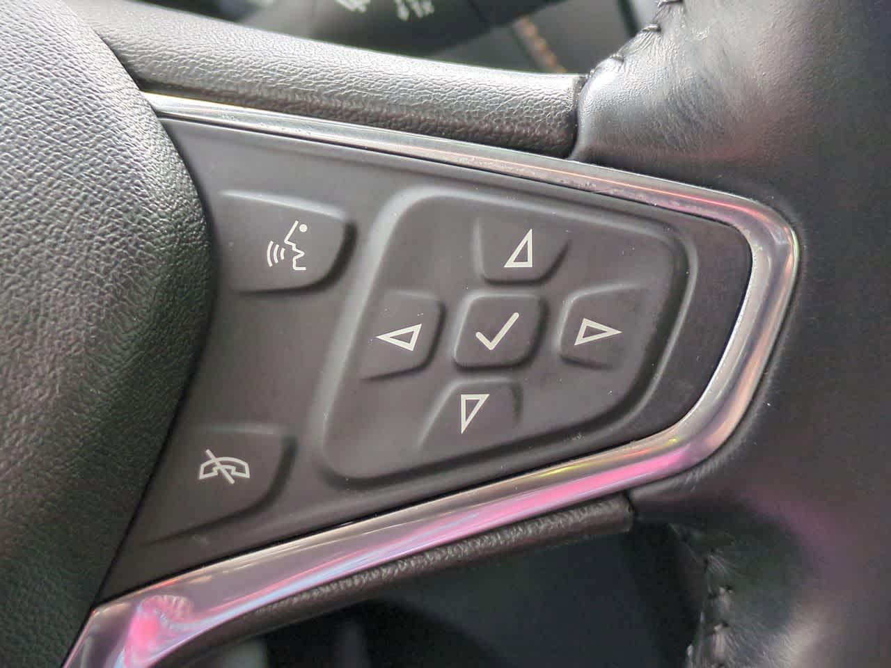 Thumbnail: 2019 Chevrolet Equinox - 24