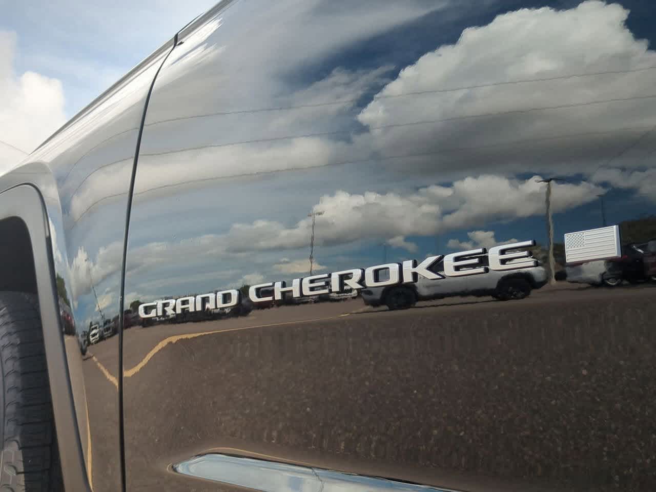 Thumbnail: 2025 Jeep Grand Cherokee - 13