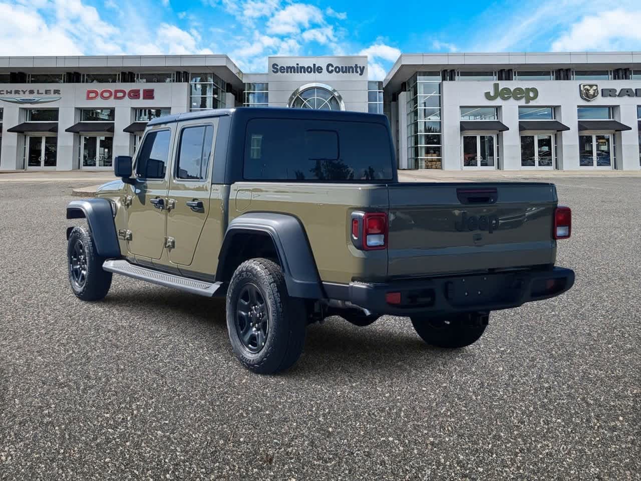 Thumbnail: 2025 Jeep Gladiator - 6