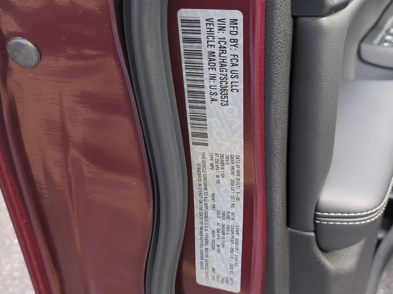 Thumbnail: 2025 Jeep Grand Cherokee - 37