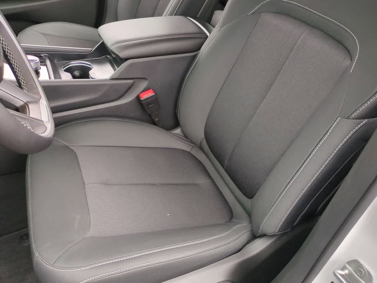 Thumbnail: 2025 Jeep Grand Cherokee - 16