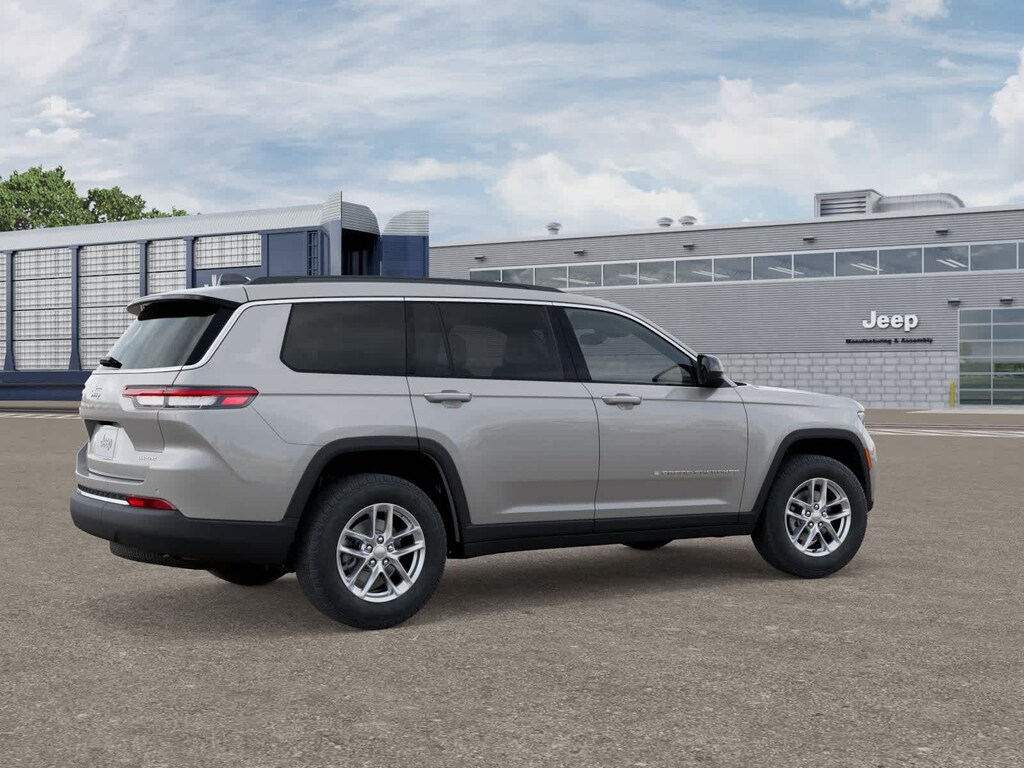 New 2025 Jeep Grand Cherokee L Laredo SUV