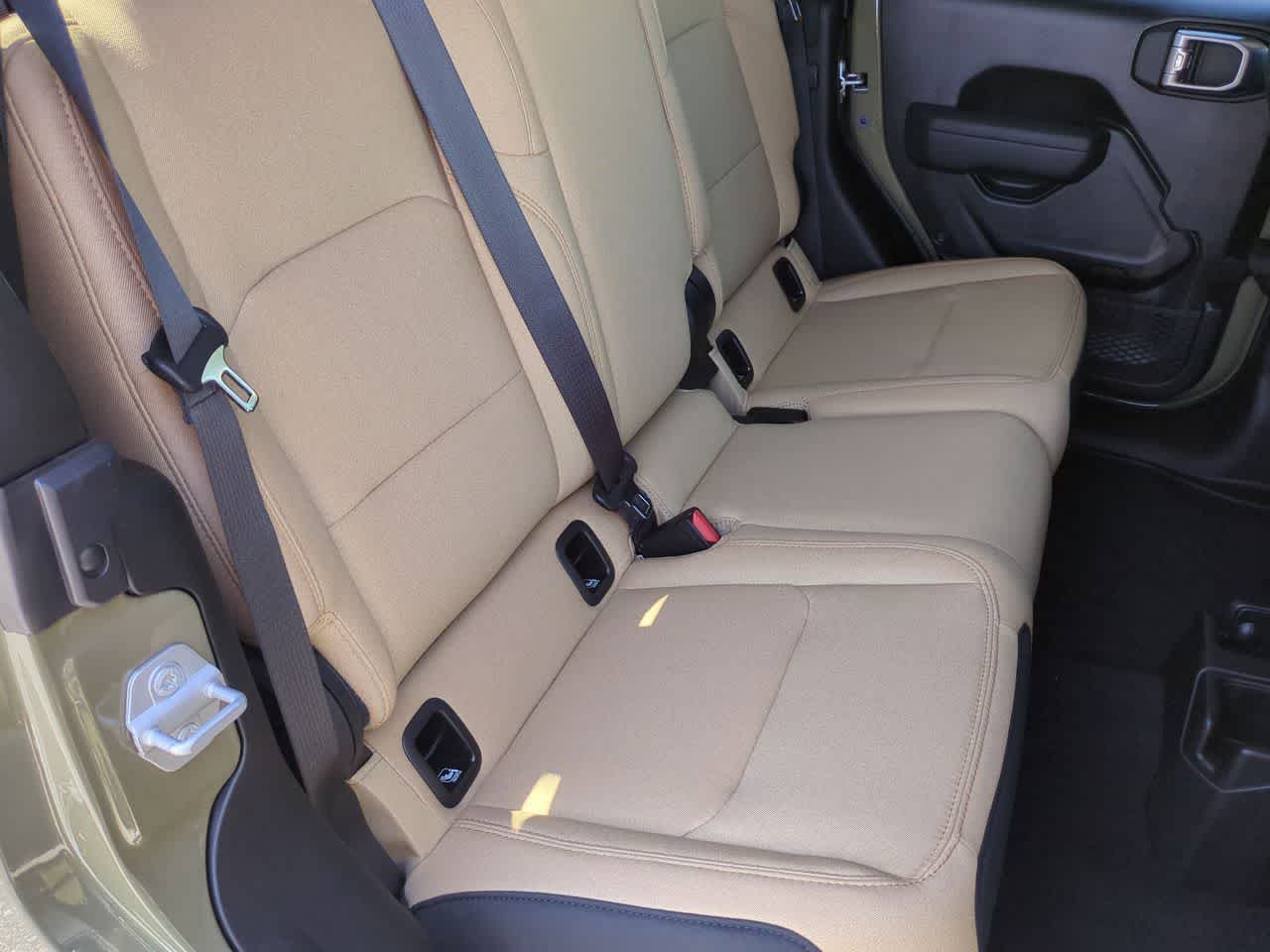 Thumbnail: 2026 Jeep Gladiator - 21