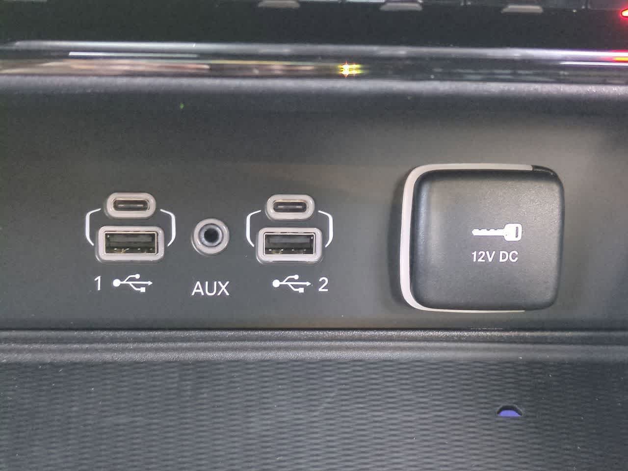 Thumbnail: 2025 Jeep Grand Cherokee - 32