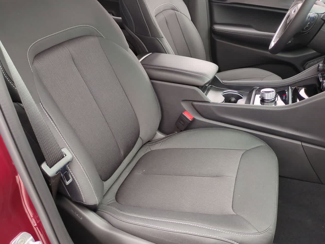 Thumbnail: 2025 Jeep Grand Cherokee - 22