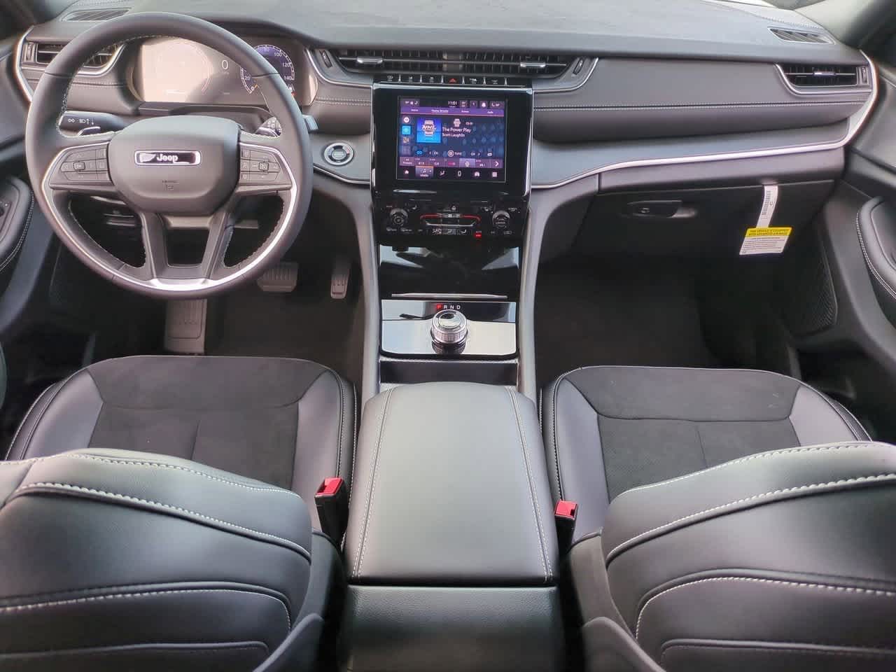 Thumbnail: 2025 Jeep Grand Cherokee - 16