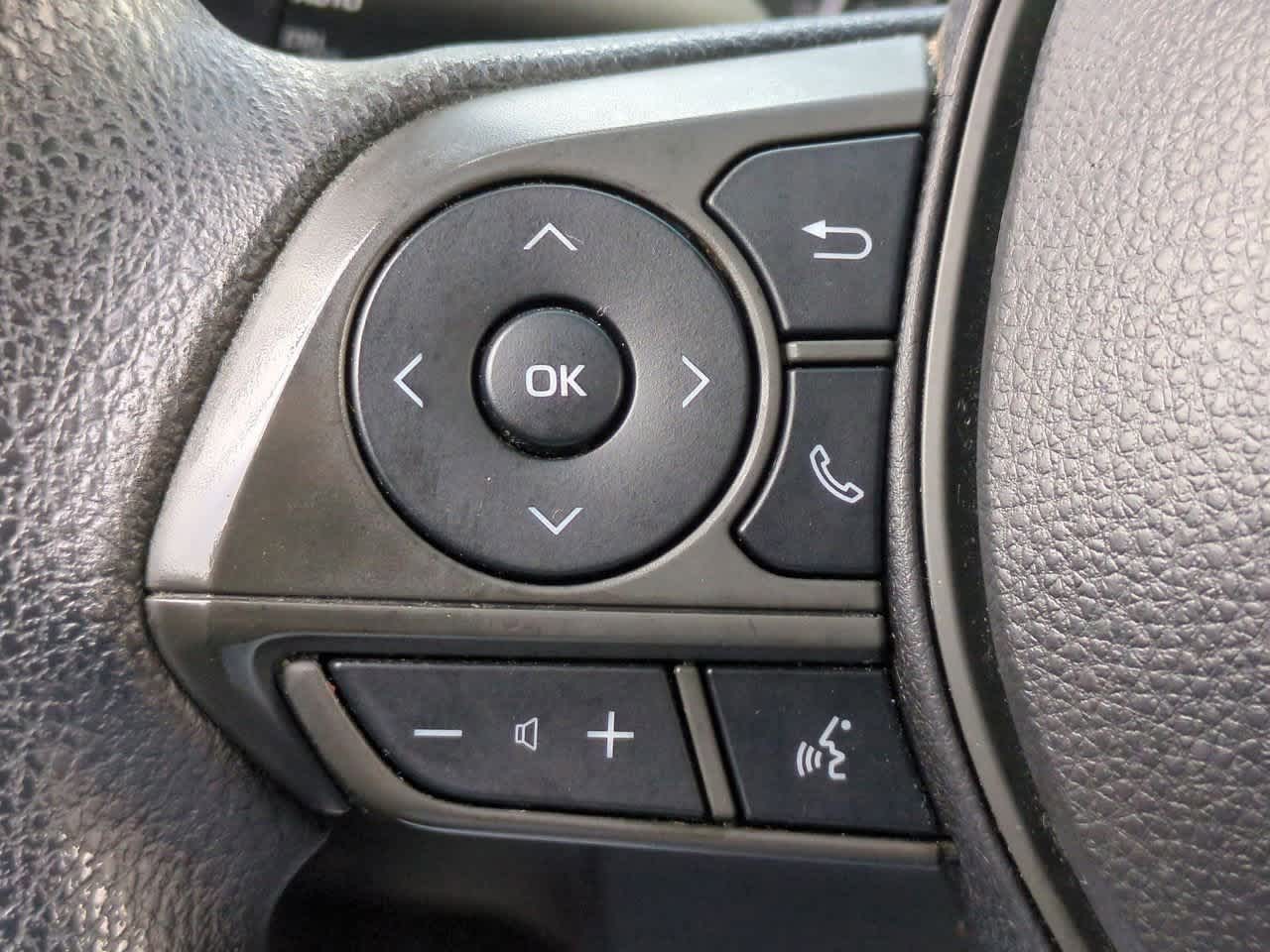 Thumbnail: 2021 Toyota Corolla - 24