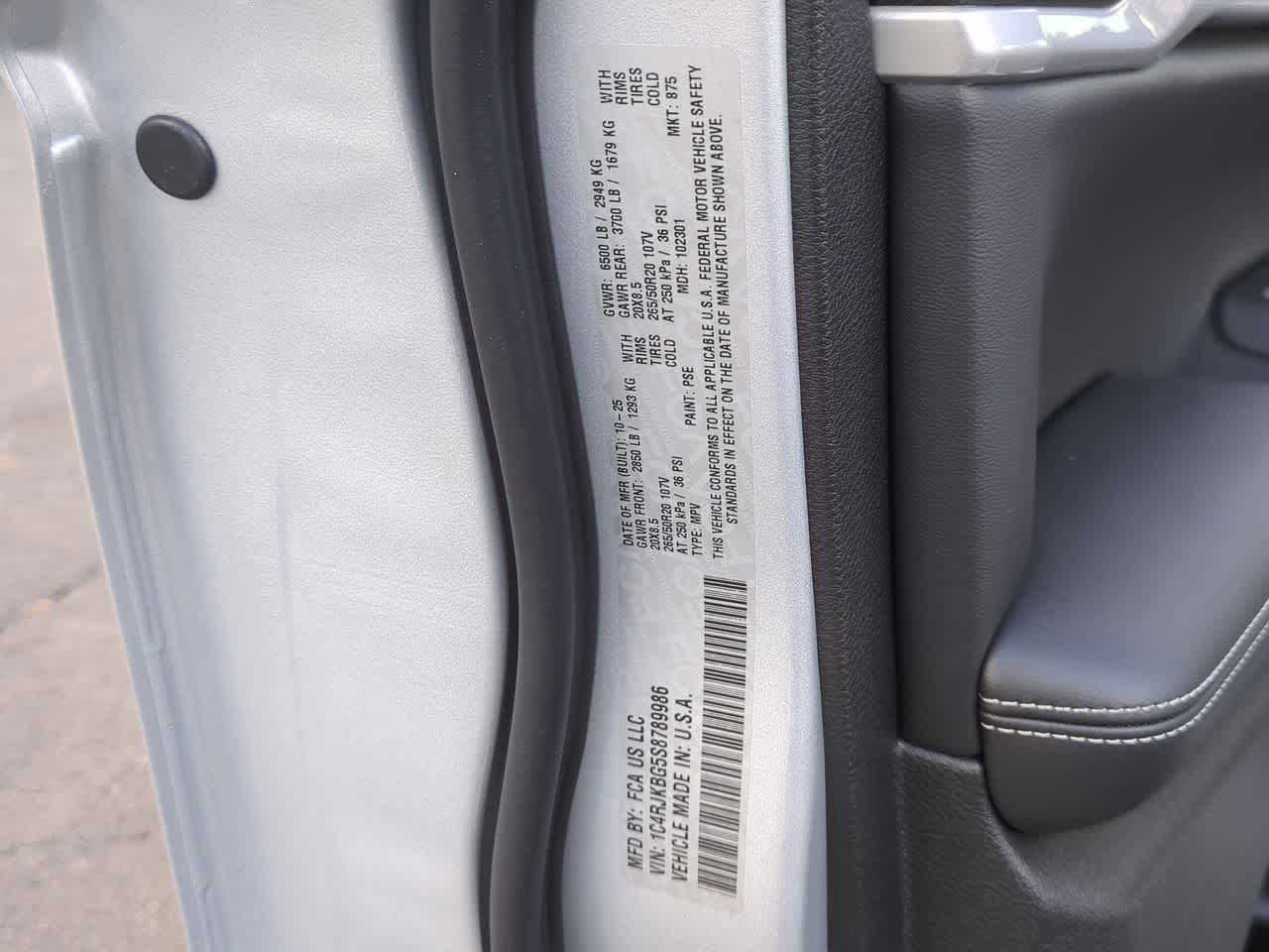 Thumbnail: 2025 Jeep Grand Cherokee L - 37