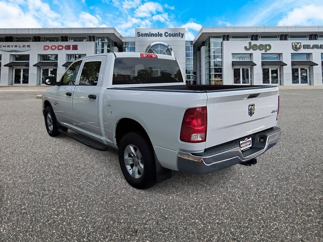 Thumbnail: 2021 RAM 1500 Classic - 6