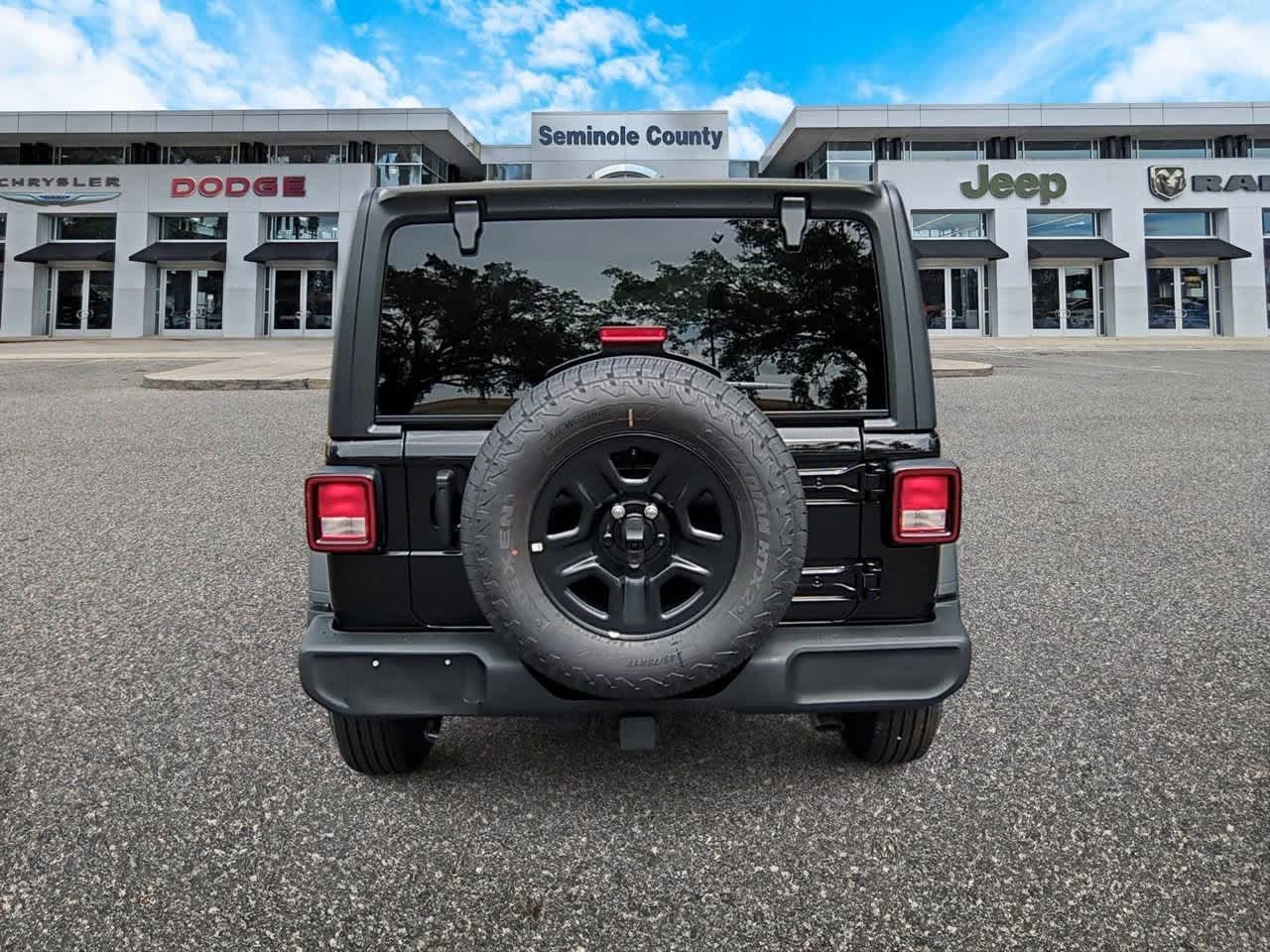 Thumbnail: 2025 Jeep Wrangler - 7
