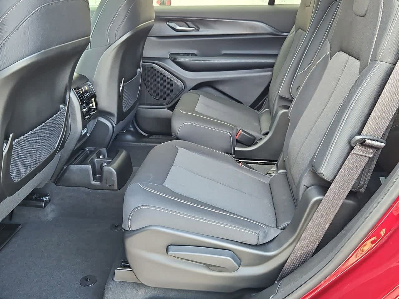 Thumbnail: 2025 Jeep Grand Cherokee L - 20