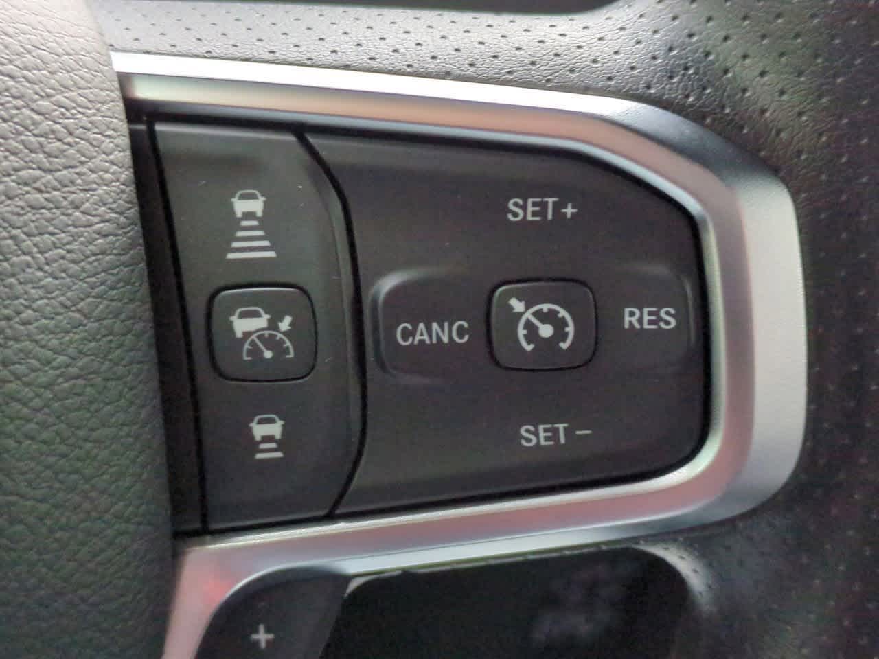 Thumbnail: 2026 RAM 1500 - 25