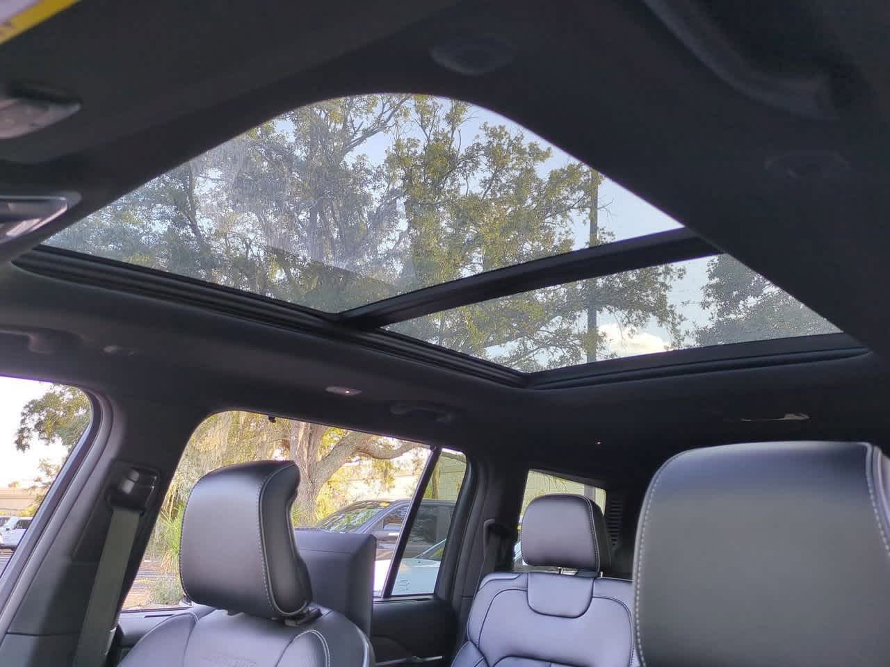 Thumbnail: 2025 Jeep Grand Cherokee L - 20