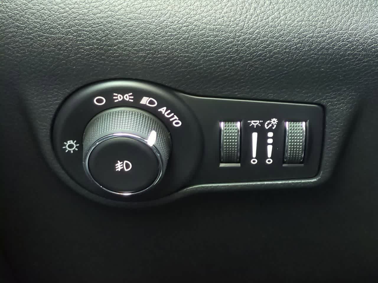 Thumbnail: 2026 Jeep Compass - 17