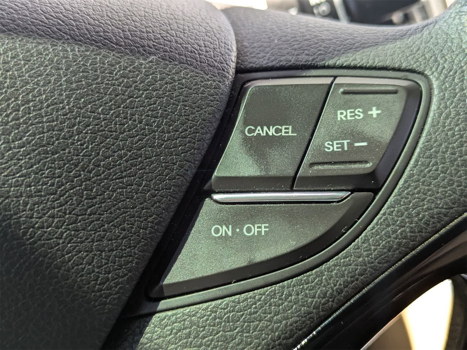 Thumbnail: 2011 Hyundai Sonata - 9