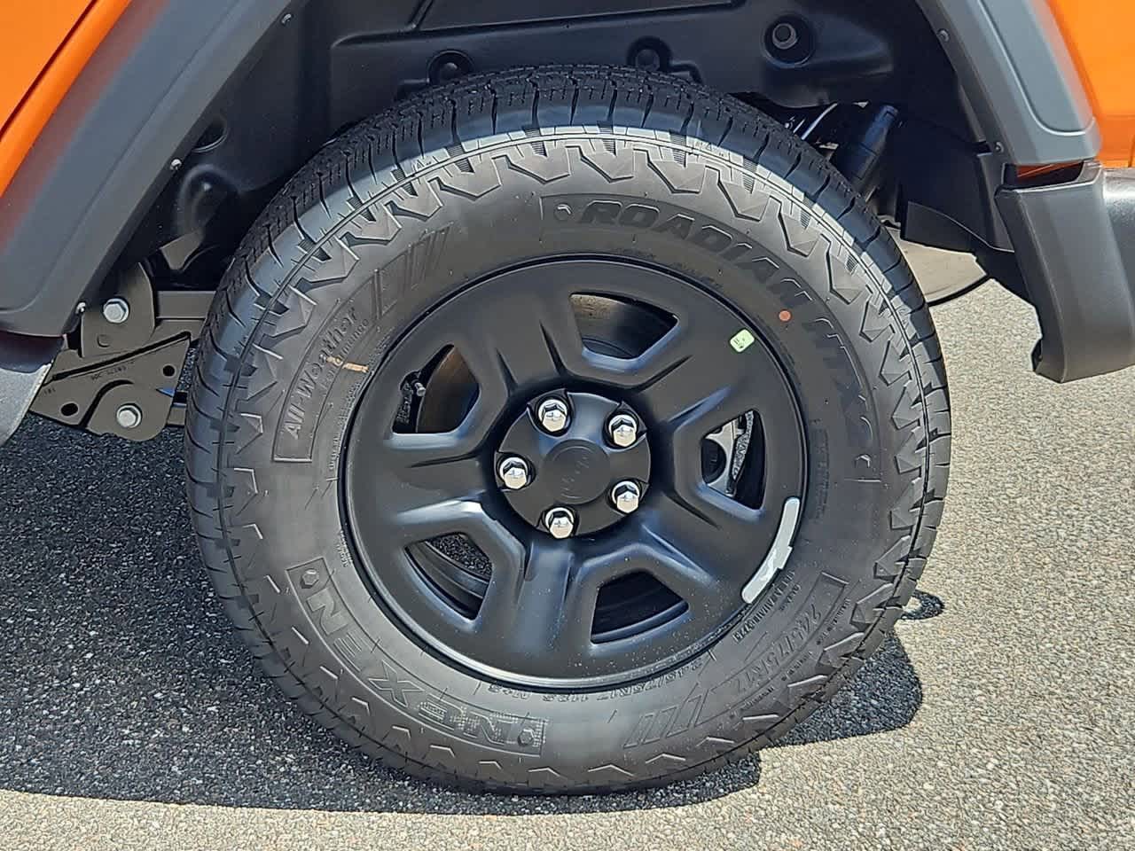 Thumbnail: 2025 Jeep Wrangler - 14
