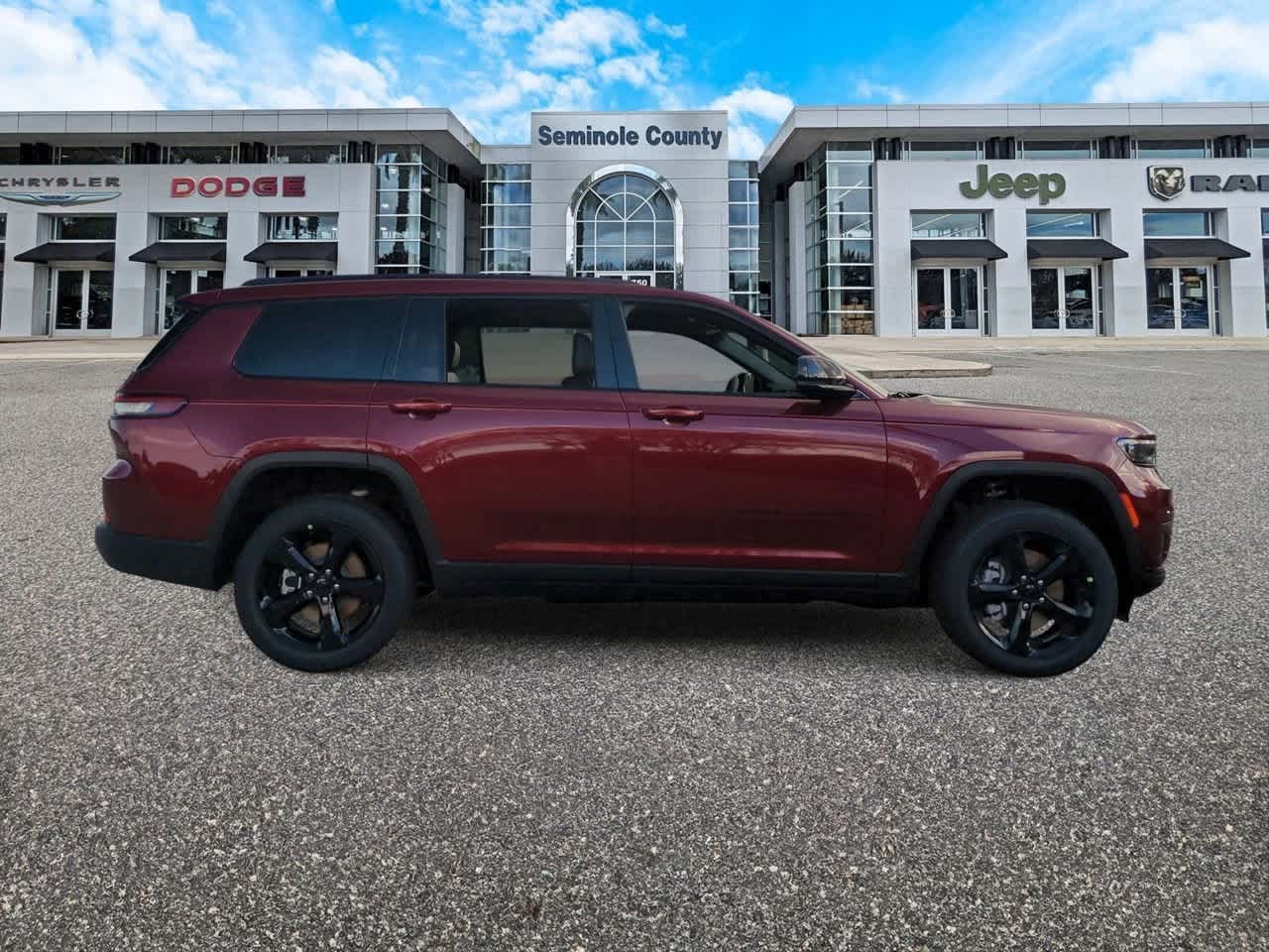 Thumbnail: 2025 Jeep Grand Cherokee L - 9