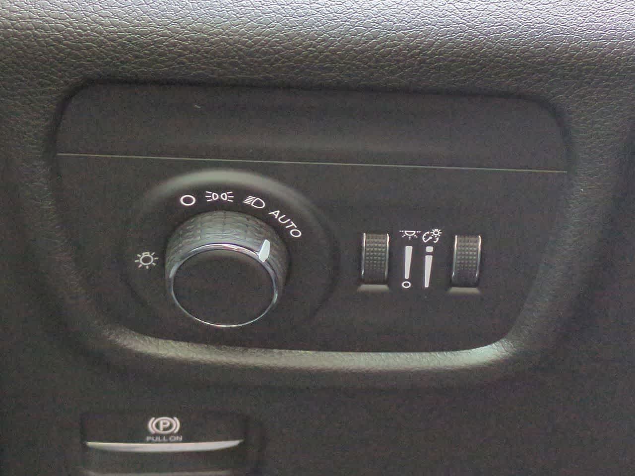 Thumbnail: 2026 Jeep Grand Cherokee - 18