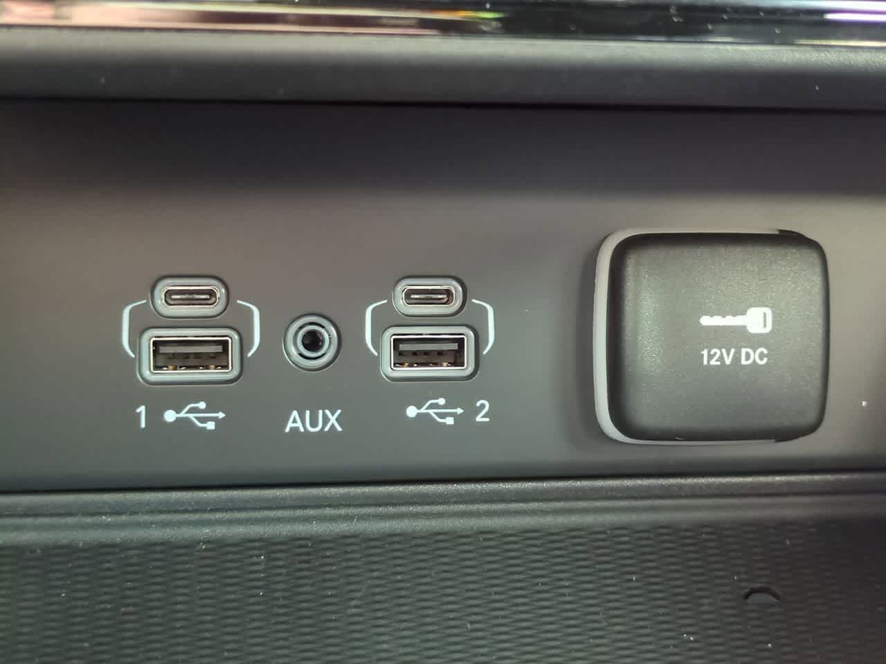 Thumbnail: 2026 Jeep Grand Cherokee - 32