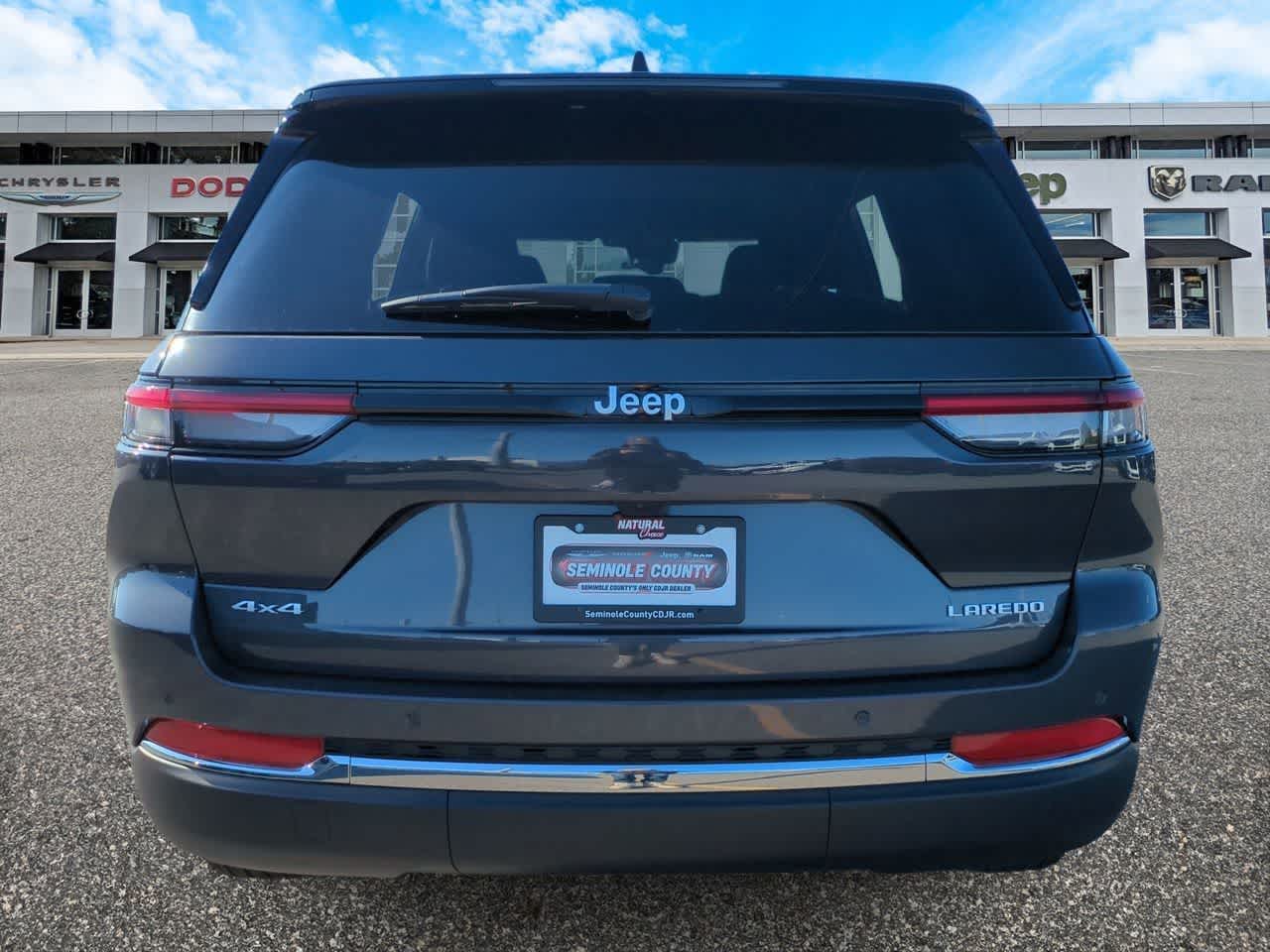 Thumbnail: 2025 Jeep Grand Cherokee - 7