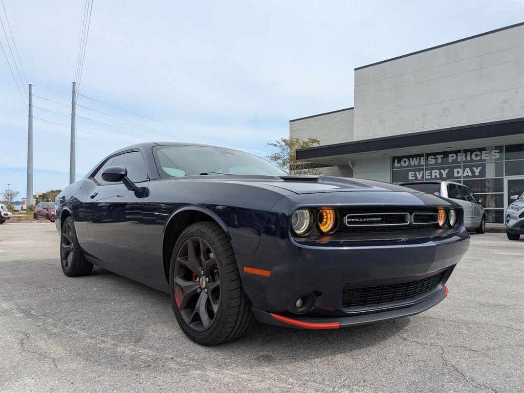 Used 2017 Dodge Challenger SXT Plus Coupe