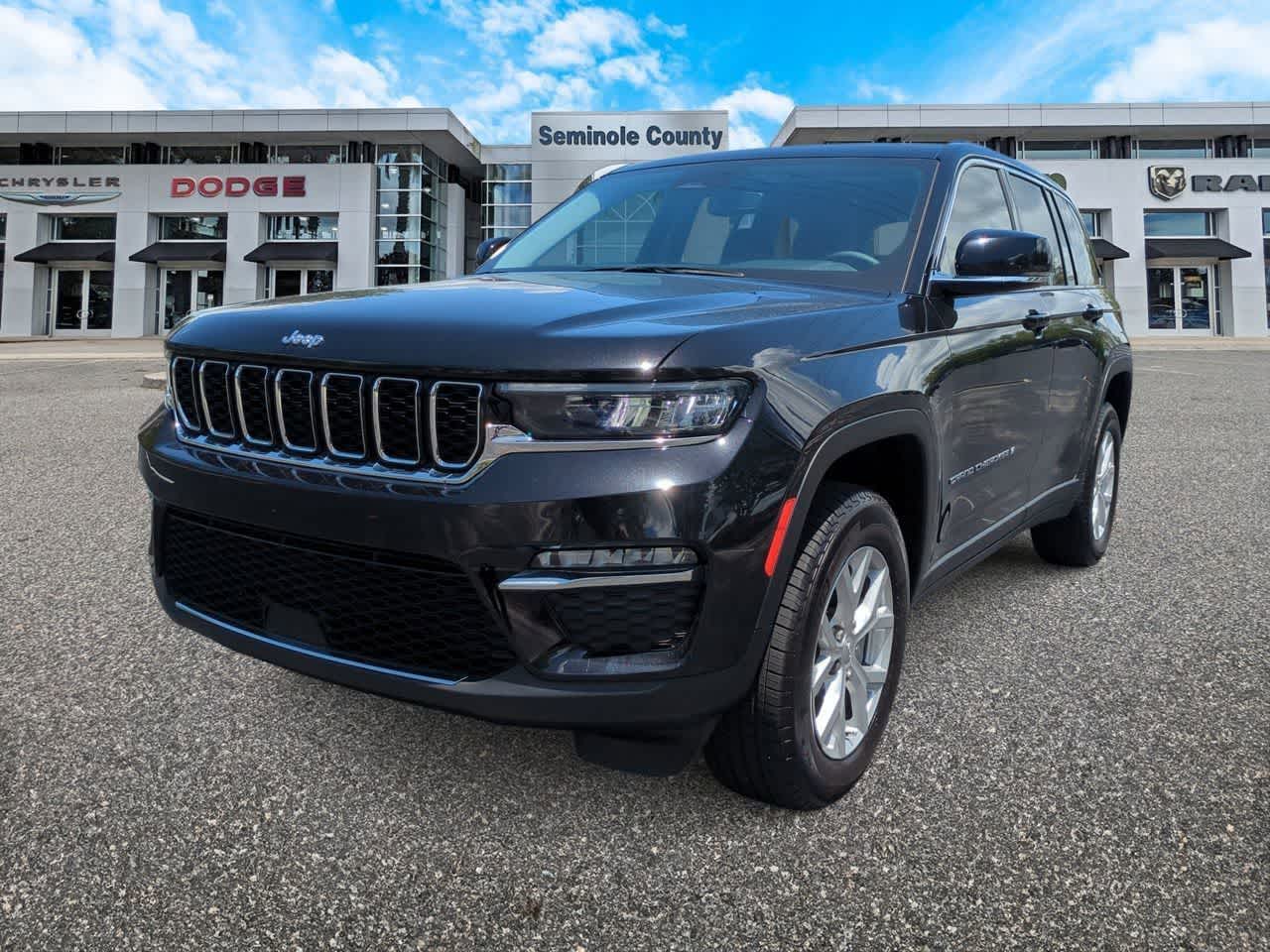 Thumbnail: 2024 Jeep Grand Cherokee - 4