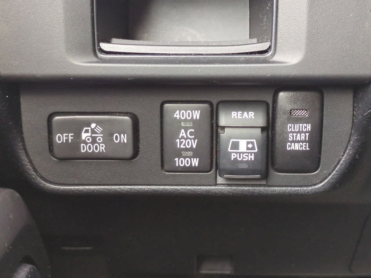 Thumbnail: 2017 Toyota Tacoma - 17