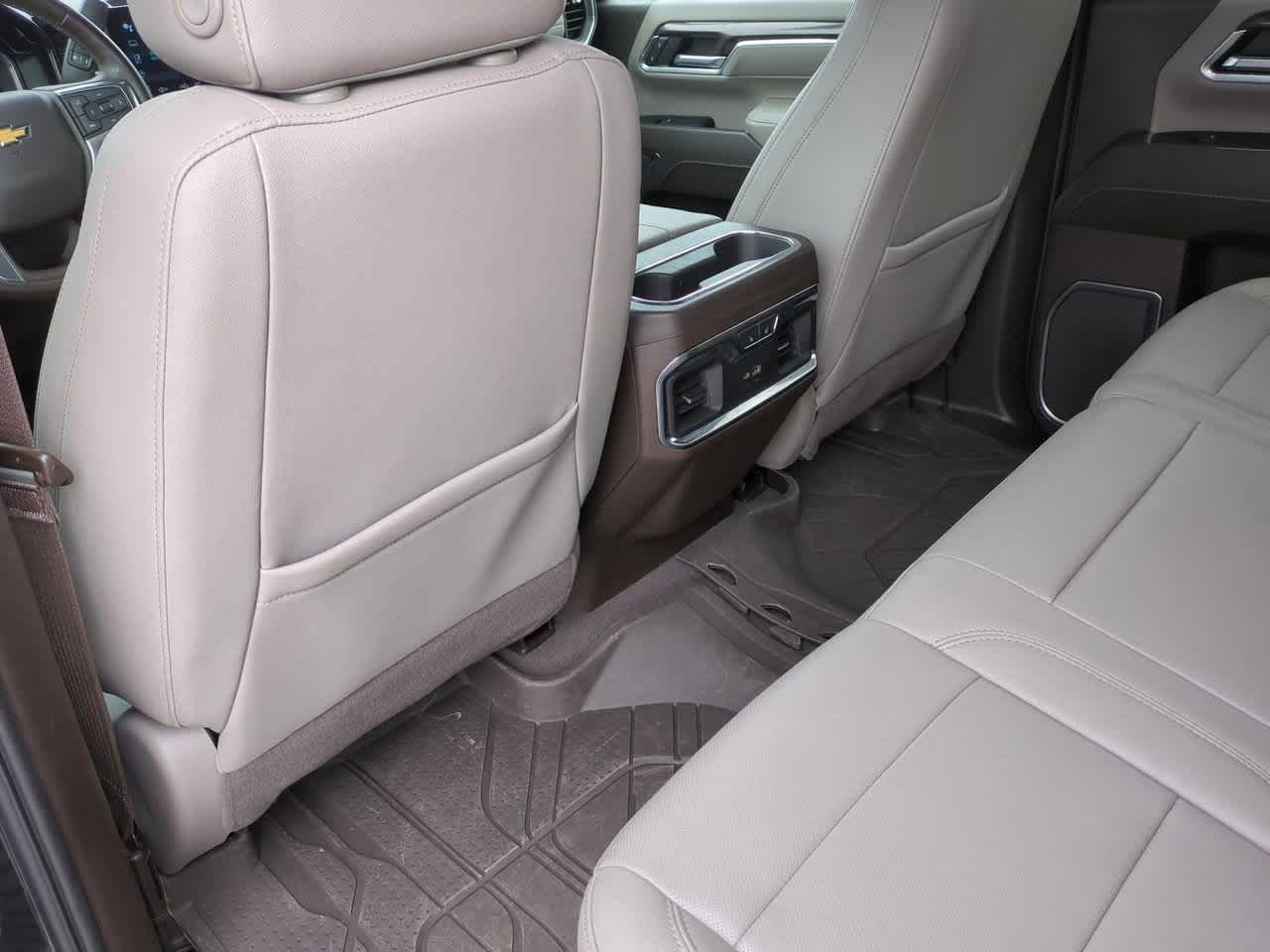 Thumbnail: 2024 Chevrolet Silverado 3500 - 19