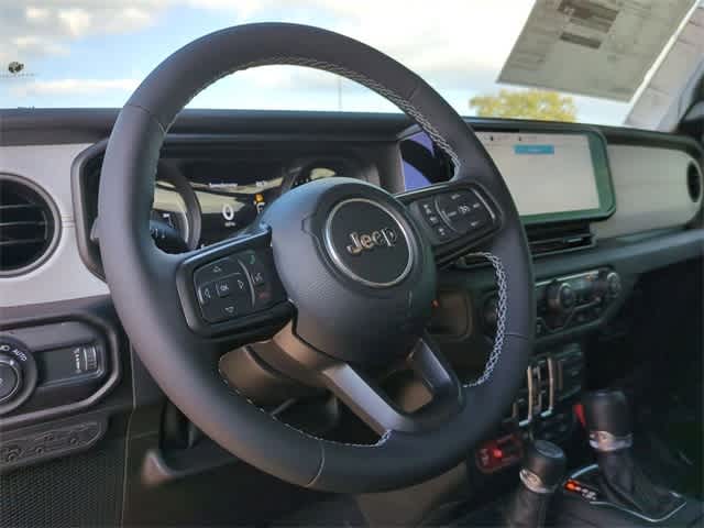 Thumbnail: 2025 Jeep Wrangler - 10